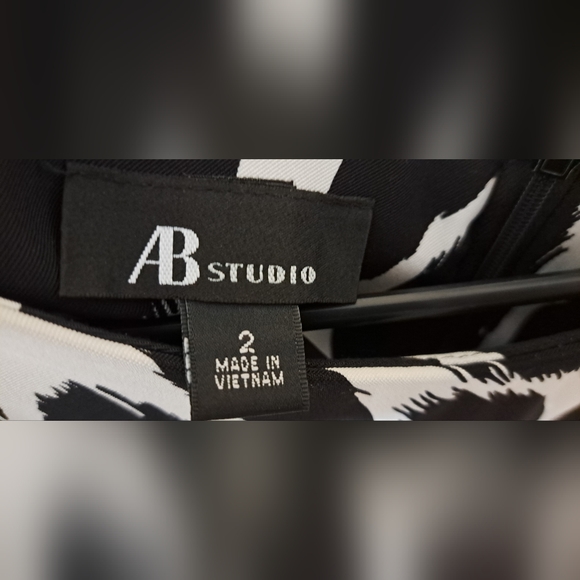 Black and White dress size 2 AB studio - Picture 2 of 3